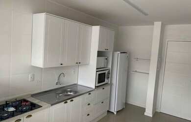 Imagem 7: Apartamento sem moveis, reformado a venda no bairro das nações, com elevador!