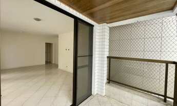 Imagem 5: Amplo apartamento para venda com 3 quartos, sendo 1 suíte, dependência completa, 1 vaga co