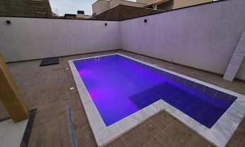 Imagem 3: Casa de condomínio para venda possui 213 metros quadrados com 3 quartos