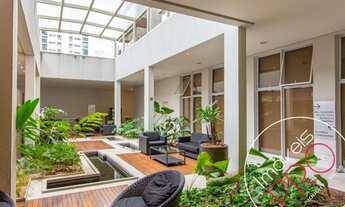 Imagem 3: Prédio Moderno - Apto bem decorado fino acabamento! Sala integrada varanda fechada de vidr