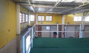 Imagem 6: Loja Galpão / depósito com 3 vagas na garagem