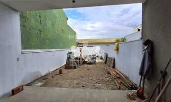 Imagem: Sobrado Novíssimo à venda, próximo escola