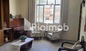 Imagem 2: Maracanã Casa com 4 dormitórios