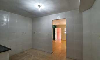 Imagem 2: Alex Gama Vende Casa Pronta para Morar: Financie até 100%, Cond. Imprensa III, Rua Minas G