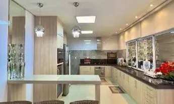 Imagem 7: Casa para venda com 290 metros quadrados com 3 quartos em Granja Julieta - São Paulo - SP