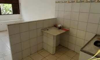 Imagem 2: Apto em Cond. Simples no Tirol, 2/4 Sendo 1 Suite, 50m², Térreo