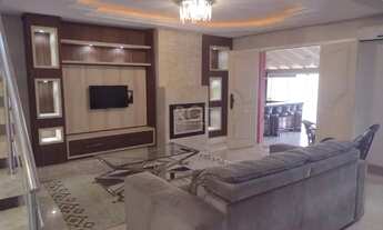 Imagem 2: Casa sobrado mobiliado, 4 dormitórios, 1 suíte, 4 vagas de garagem, Bairro Bom Principio