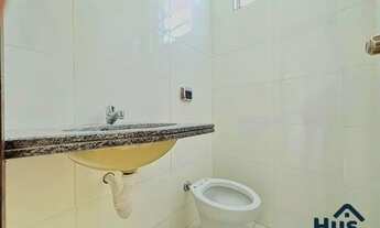 Imagem 6: Casa Duplex com Entrada Individual com 2 Quartos com Armários e 1 Vaga no Bairro Santa Amé