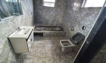 Imagem 6: Vendo 2 esquinas com casas e lojas