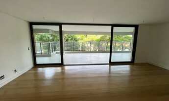 Imagem 4: Apartamento para aluguel e venda tem 230 metros quadrados com 4 quartos