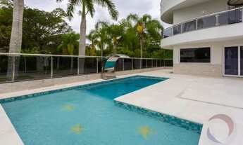 Imagem 2: Casa mobiliada com 5 suítes em Jurerê Internacional - Florianópolis - SC