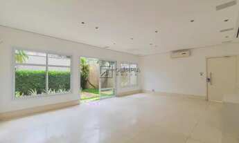 Imagem: Locação Casa 6 Dormitórios - 323 m²