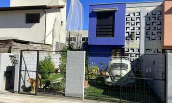 Imagem 2: Casa geminada 2 suítes-Rio Tavares próximo da rua Pau de Canela 1.5 km da praia