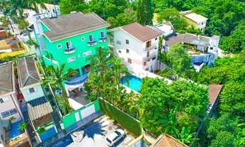 Imagem 3: CASA DE ALTO PADRÃO NO TREMEMBÉ, 8 SUÍTES, 8 VAGAS, PISCINA, CHURRASQUEIRA E SALÃO DE FEST