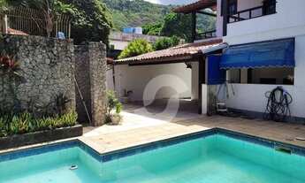 Imagem 2: Casa com 5 dormitórios à venda, 372 m² por R$ 1.600.000 - São Francisco - Niterói/RJ