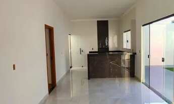 Imagem 2: CASA EM RUA PUBLICA