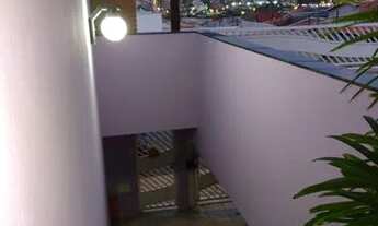 Imagem 5: Sobrado para aluguel tem 298 metros quadrados com 4 quartos