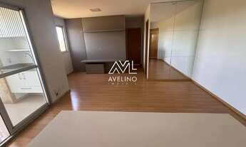 Imagem 4: Apartamento no Torre de Espana com suíte, sacada em andar alto e nascente