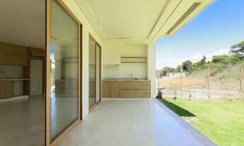 Imagem 4: Casa nova de alto padrão, com acesso a duas praias particulares