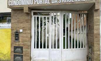 Imagem 2: Linda Casa Linear em Mini Condomínio Familiar 3 Quartos (1 Suíte), Cozinha Americana e Ár