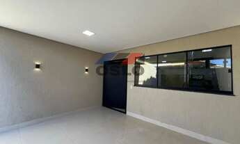 Imagem 4: CASA SOBRADO COM 04 SUÍTES, GARAGEM PARA 04 CARROS LOCALIZADA NO JARDIM PLANALTO, GOIÂNIA