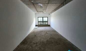 Imagem 3: CEO - Ampla sala com 36 m² e Vaga