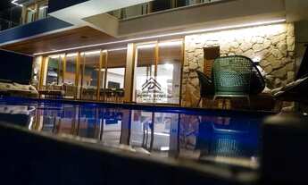 Imagem 2: Casa para Venda em Camaçari, Guarajuba (Monte Gordo), 9 dormitórios, 9 suítes, 4 banheiros