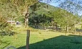 Imagem 3: BROGNOLI VENDE- Casa a venda em condomínio fechado, junto a natureza e próximo ao mar