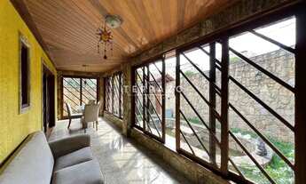 Imagem 2: Casa para aluguel, 8 quartos, 2 suítes, 10 vagas, Várzea - Teresópolis/RJ