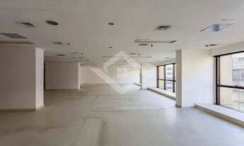 Imagem 7: Andar Corporativo 580m² na Principal Via do Centro com Ar Central