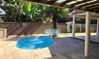 Imagem 3: Casa Linear com 03 Quartos em Itaipu com Piscina, Churrasqueira e Quintal!