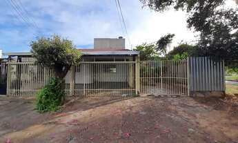 Imagem: Casa com 02 Quartos DCE, 140 m², sozinha