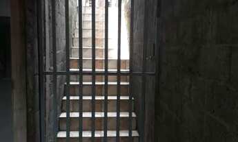 Imagem 4: Casa para aluguel e um salão grande no Jardim varan próximo ao final da linha de onibus