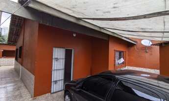 Imagem 2: Casa para venda possui 84 m² com 2 quartos em Vila Atlântica - Mongaguá - SP