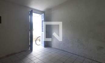 Imagem 2: Casa para Aluguel - San Martin, 2 Quartos, 50 m2