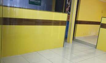 Imagem 3: Excelente loja, reformada, no térreo do Edf. São Cristóvão