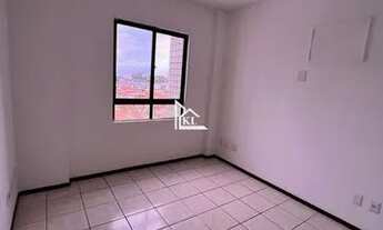 Imagem 6: Apartamento à venda em Candelária 2 quartos (suíte), varanda - Cond. Solar Candelária