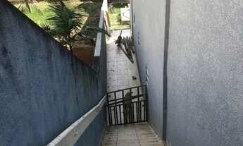 Imagem 7: A casa tem 3 dormitórios, sendo 1 suíte, 2 vagas, próximo da Alamedas Lucas Garcez, o prin