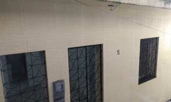 Imagem 2: Casa com laje e terreno