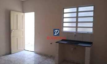 Imagem 2: Casa com 1 dormitório para alugar, 40 m² por R$ 700/mês - Vila Alice - Diadema/SP