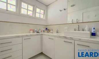 Imagem 2: CASA EM CONDOMÍNIO - ALPHAVILLE - SP