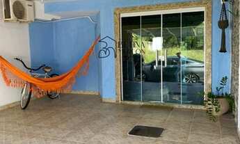 Imagem 2: VENDE Casa com 3 quartos amplos sendo 1 suíte com sacada no Jardim Vitória. Macaé/RJ