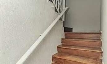 Imagem 6: Sobrado para venda possui 312 metros quadrados com 3 quartos em Passo da Areia - Porto Ale