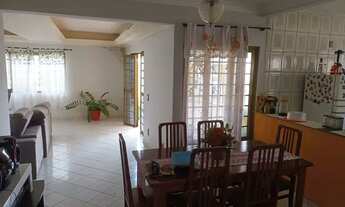 Imagem 6: CASA SETOR SUL 3 QUARTOS SENDO 1 SUÍTE MONTADA EM ARMÁRIOS ÁREA DO LOTE 446 METROS FINANCI