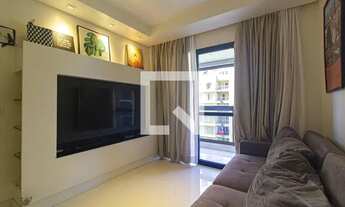 Imagem 2: Apartamento para Aluguel - Mercês, 1 Quarto, 49 m2