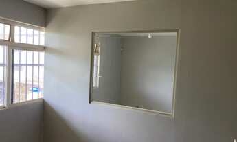 Imagem 7: Alugo sala comercial na eqnl1/3 bl B prédio do girafas /Subway