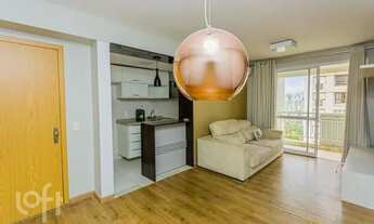 Imagem 2: Apartamento para venda com 74 metros quadrados com 3 quartos em Passo da Areia - Porto Ale