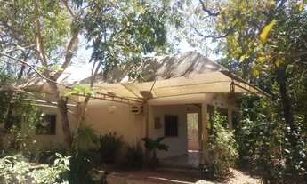 Imagem: Casa com piscina região da passagem da