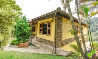 Imagem: Casa à venda, 4 quartos, 1 suíte, 2 vagas