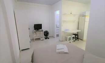 Imagem: LINDA Kitnet, gar, contas inclusas no condo